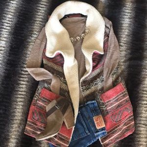 Me Jane Aztec Design Vest